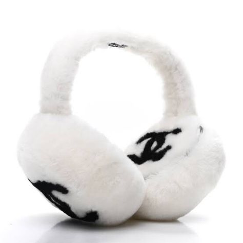 #musthaves #aesthetic #chanel #itgirl #winter Chanel Earmuffs, Ear Muffs, Cc Logo, Earmuffs, How To Make Notes, Coco Chanel, Back To Black, Travel Pillow, Baby Fashion