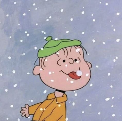 A Cartoon, Cartoon Character, The Snow, Charlie Brown, Snoopy, Yellow, Funny, Green, Christmas