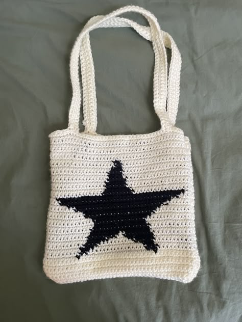 Crochet Bag Star, Starry Night Crochet, Star Crochet Bag, Crochet Star Bag, Crochet Bag Diy, Crocheted Star, Crochet Bag Tutorial, Star Bag, Star Crochet