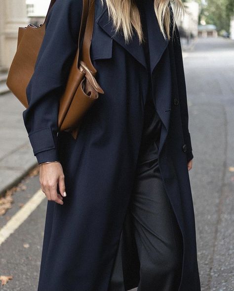 Dark Blue Trench Coat Outfit, Navy Blue Trench Coat Outfit, Blue Trench Coat Outfit, Navy Trench Coat Outfit, Dark Blue Trench Coat, Navy Coat Outfit, Trench Coats Women Outfit, Navy Blue Trench Coat, Navy Trench Coat