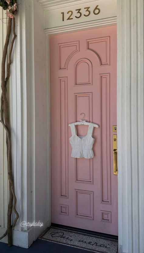 pink door summer coquettecore dollette coquette dollettecore girly elegant aesthetic hyperfeminine hyperfem glam white top spring old money fashion feminine style crybaby brand photoshoot branding miami Spring Old Money, Photoshoot Branding, Old Money Fashion, Bachelorette Pad, Money Fashion, Fashion Feminine, Brand Photoshoot, Pink Door, Elegant Aesthetic