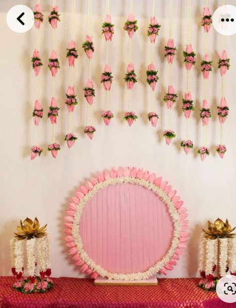 Easy Mandir Decoration, Small Mandir Decoration Ideas At Home, Diy Pooja Decoration, Ganesha Backdrop Decoration, Janamashtmi Decoration Ideas, Small Ganpati Decoration At Home, Ganpati Decoration At Home Background, Simple Ganpati Decoration, Ganpati Decoration Theme