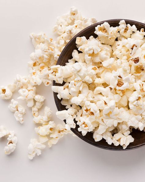 Popcorn In Microwave, Meat Tenderizer Recipe, How To Make Popcorn, Microwave Popcorn Popper, Snack Sani, Perfect Popcorn, Stovetop Popcorn, Mcdonalds Breakfast, 100 Calorie Snacks