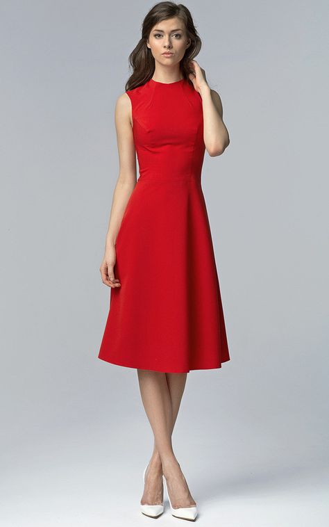 Red sleeveless flared midi dress with high neckline. Click to shop Stile Casual Chic, Red Dresses Classy, Chique Outfits, Little Red Dress, Red Midi Dress, Versatile Dresses, Audrey Hepburn, Trendy Dresses, Pretty Dresses