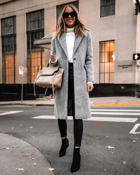 Fashion Jackson Wearing Express Grey Wool Coat White Sweater Black Jeans Black Booties Winter Outfit Grey Coat Outfit, Celine Belt, Long Grey Coat, Winter Coat Outfits, Jeans Winter, Gray Wool Coat, Jeans Outfit Winter, Look Formal, Stylish Winter Outfits