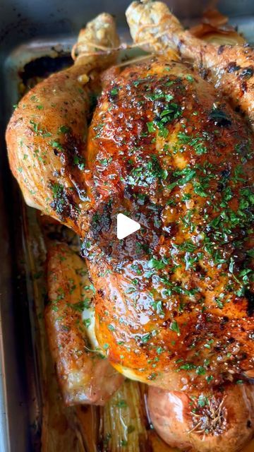 Leanne Loughran McAuley on Instagram: "My Perfect Roast chicken 😍

Homemade garlic butter: real butter, fresh garlic & fresh parsley 

Cooking instructions: 

Heat oven to 170C, Have a shelf ready in the middle of the oven without any shelves above it. 

Scatter 1 roughly chopped onion and 2 roughly chopped carrots and some celery over the base of a roasting tin

Use a spoon to separate the skin from the breasts and massage garlic butter under the skin. Then cook the outside/ all over with more garlic butter. Then a generous drizzle of olive oil and salt and black pepper 

Season the cavity of the chicken liberally with salt and pepper, then stuff with 2 lemon halves

Put the chicken into the oven for 80 - 90 mins depending on your chicken weight (place read cooking instructions on your c Roasting Chicken In Oven Whole, Roasting Half Chicken In Oven, Roast Chicken Oven, Roast Chicken In Electric Roaster, Roasting 2 Chickens At Once, Roasted Chicken Whole, Roast Chicken Cooking Times, Roasted Chicken Recipes, Chicken Dinner For Two