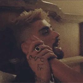 Zayn Malik Gif, Zayn Gif, Zany Malik, Zayn Malik Photos, Zayn Malik Pics, Latest Music Videos, Summer Romance, Pop Singers, Zayn Malik