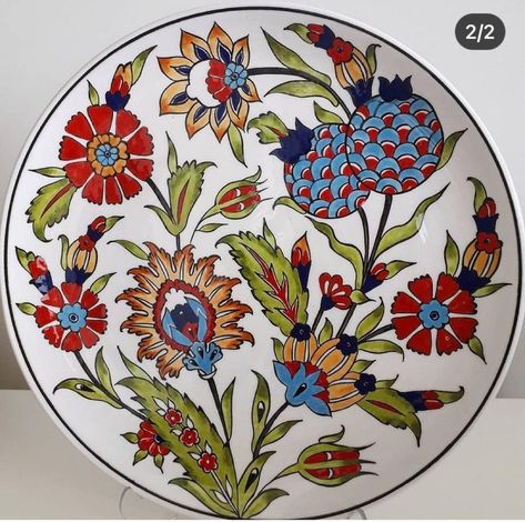 Arabesque Design, Persian Motifs, Ceramic Shop, Ethnic Art, Turkish Art, Handmade Wall Art, Nature Art Painting, Pottery Plates, Antique Textiles