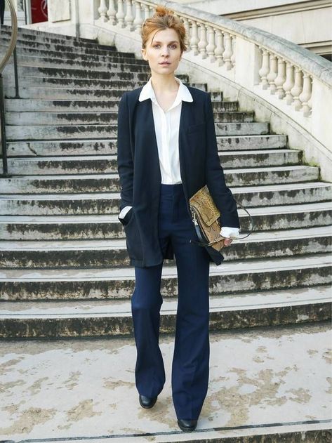 Clemence Poesy Style, Clemence Poesy, Sarah Harris, Minimalist Moda, Parisian Chic Style, Romantic Blouses, French Girl Style, Minimalist Capsule Wardrobe, French Girls