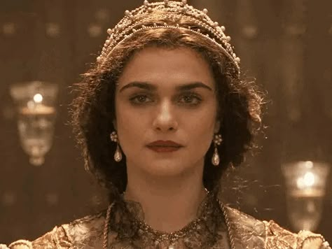 Rachel Weisz Gif, The Fountain Movie, Queen Isabella Of Spain, Queen Isabella, Discord Banner, Rachel Weisz, Marvel Women, Phantom Of The Opera, People Of The World