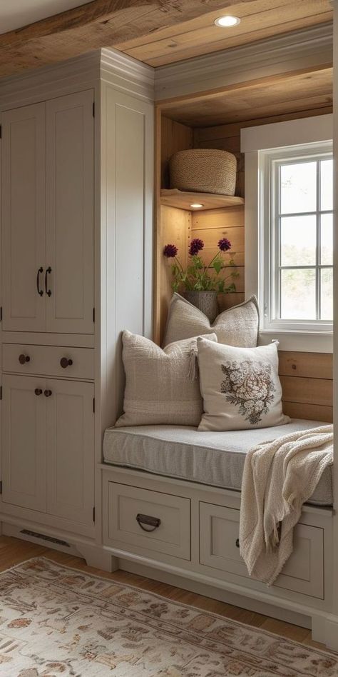 Window Seat Cabinets, Bedroom Built Ins Around Window, Barndominium Bedrooms, Built In Cabinets Bedroom, Window Sitting Ideas, Bedroom Cabinet Ideas, Built In Bedroom Cabinets, Window Seat Ideas, Bedroom Window Seat