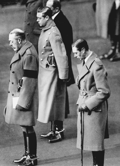 Three Kings and a funeral. King George V, Edward VIII and King George VI. Heavy Is The Crown, Queen Victoria Family, Wallis Simpson, Edward Viii, Rainha Elizabeth Ii, English Royal Family, King George Vi, King George V, English Royalty