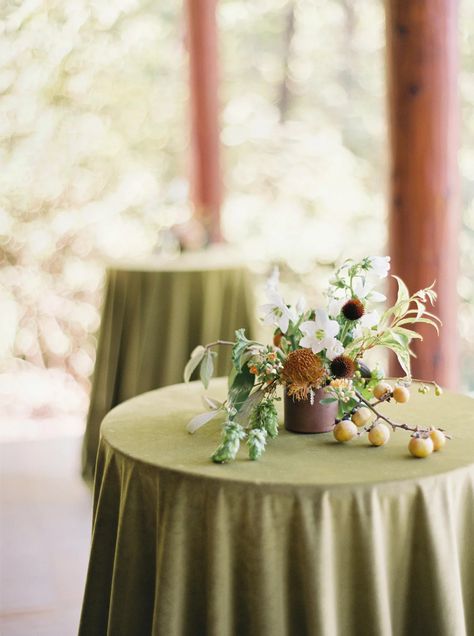 taylor-josh-wedding-cocktail-hour-decor-1120 Olive Green Table Linen Wedding, Cocktail Tables Decor, Fall Wedding Arrangements, 70s Wedding Theme, Cocktail Hour Table Decor, Cocktail Table Wedding, Wedding Cocktail Table Decor, Cocktail Table Flowers, Cocktail Hour Tables