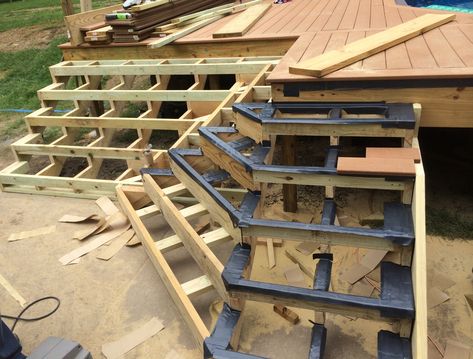 45 Degree Deck Stairs, Deck Stair Stringer, Corner Deck, Stairs Stringer, 45 Degree Angle, Deck Steps, Patio Deck Designs, Deck Construction, Wrap Around Deck