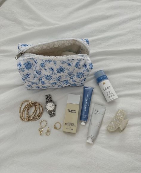 Blue Girl, Coastal Granddaughter, Coastal Grandmother, Beach Birthday, What In My Bag, Essential Bag, Clean Girl, Amalfi Coast, Blue Aesthetic