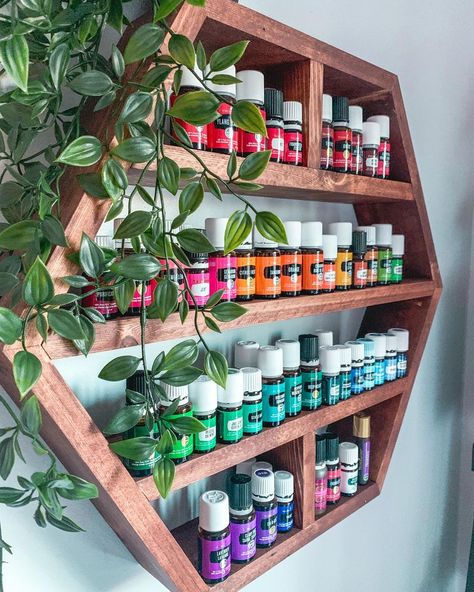 @essentoilymikayla on Instagram: “Place your oils on display, you will find yourself reaching for them more often this way 😍 • • #yleo #essentialoils #nontoxicliving…” Oil Display, Find Yourself, Young Living, On Display, Essential Oils, Finding Yourself, On Instagram, Instagram