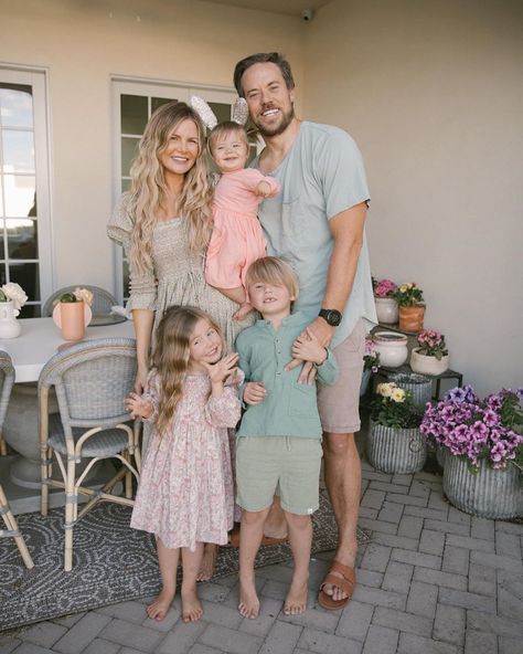 AMBER FILLERUP CLARK on Instagram: “Some more Easter pics because today was so fun! 🥰” Amber Fillerup Clark, Amber Fillerup, Easter Pictures, Family Is Everything, Beautiful Family, Family Life, Amber, Cool Kids, Easter