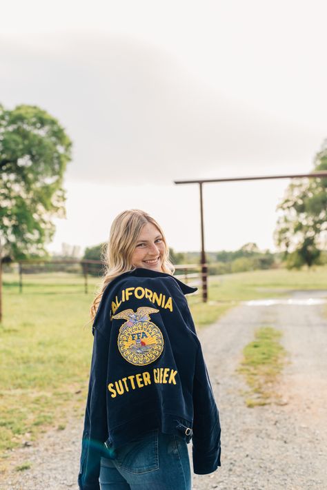 Senior Photos Ffa Jacket, Senior Pictures With Ffa Jacket, Senior Picture Ideas Livestock, Ffa Senior Pictures Livestock, Senior Ffa Pictures, Senior Picture Ideas Ffa Jacket, Ffa Jacket Senior Pictures, Ffa Senior Picture Ideas, Senior Picture Ideas Ffa