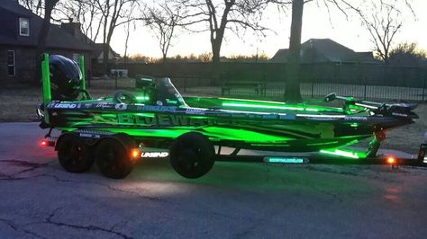 That's what mine looks like at night! Lol so bright! I think this is scott ashmores boat Phoenix Bass Boats, Skeeter Bass Boat, Fishing Boats Ideas, Bass Boat Ideas, Bass Boats, Bass Fishing Boats, Nitro Boats, Boat Wraps, Boat Lights