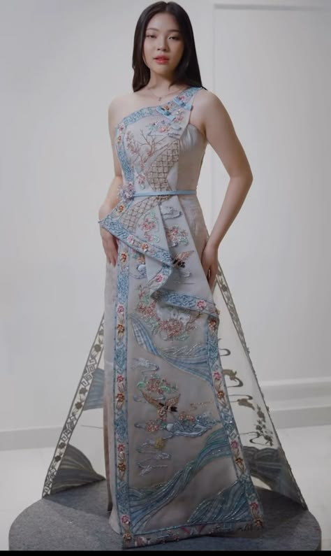 Sangjit Dress Modern, Cheongsam Sangjit, Pengantin Korea, Batik Gown, Sangjit Dress, Baju Wedding, Chinese Wedding Dresses, Cheongsam Gown, Traditional Asian Dress