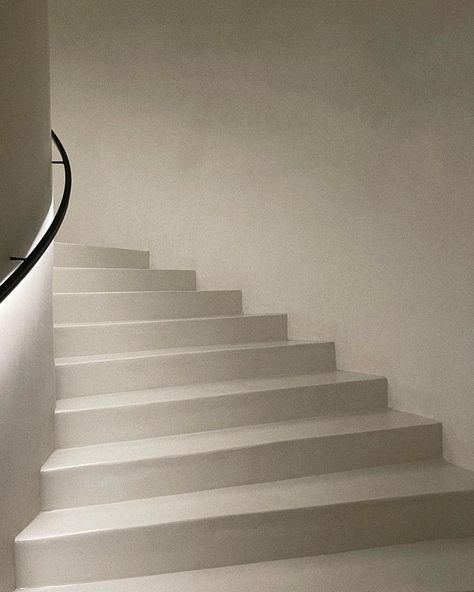 Walking Stairs, Filler Pictures, Interior Design Hallway, Instagram Filler, Beige Aesthetic, Minimalist Aesthetic, White Summer, Mood Board, Stairs