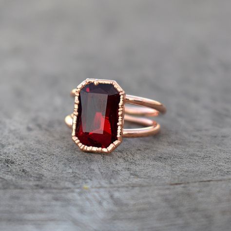 Garnet Hydro Ring | Cut Stone Ring | Gemstone Ring | Double Band Ring | Ring For Women | Rose Gold Ring | Rectangular Ring | Statement Ring Ring Double Band, Rectangular Ring, Double Band Ring, Ring Cuts, Ring Minimal, Star Garnet, Double Band Rings, Minimal Ring, Electroformed Jewelry