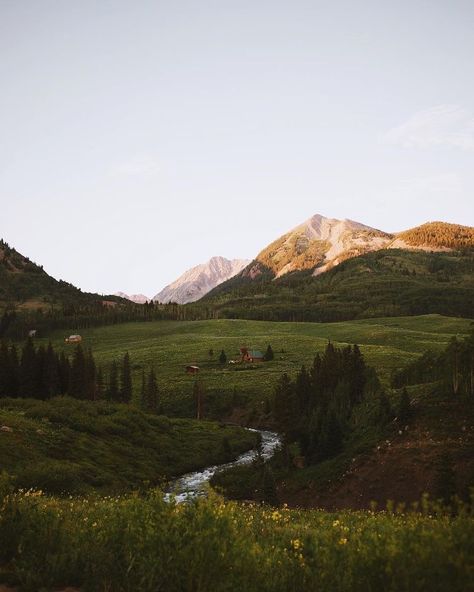 Pamir Mountains, Mountain Aesthetic, Mountains Aesthetic, Pretty Landscapes, Montage Photo, Life Is Too Short, Twin Peaks, Central Asia, Nature Aesthetic