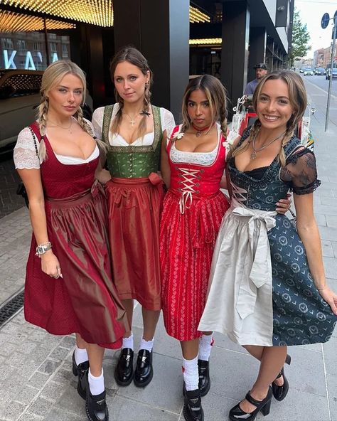 Dirndls Octoberfest Women, Octoberfest Outfits, Dirndl Dress Traditional, Oktoberfest Woman, Ann Angel, German Girls, Native Dress, Beer Girl, Dirndl Dress