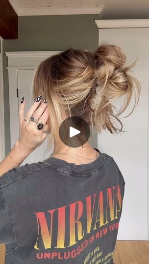 1.2M views · 3.3K reactions | Claw clip style for medium length hair ❤️‍🔥 #springhair #clawcliphairstyle #clawclip #hairtutorial | Torie.Bliss | Beyoncé · LEVII'S JEANS Style For Medium Length Hair, Should Length Hair Styles, Hair Top Knot, Medium Length Hair Up, Short Hair Updo Tutorial, Hair Clip Hairstyles, Medium Length Updo, Easy Care Hairstyles, Dark Blonde Hair Color