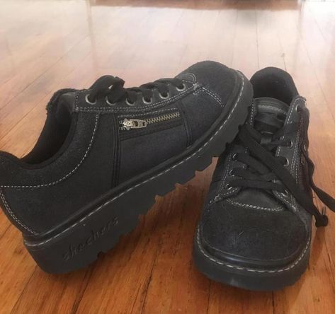 Sketchers Sneakers, All Black Sneakers, Me Too Shoes, Vintage 90s, Size 6, Brand New, Sneakers, Christmas, Quick Saves