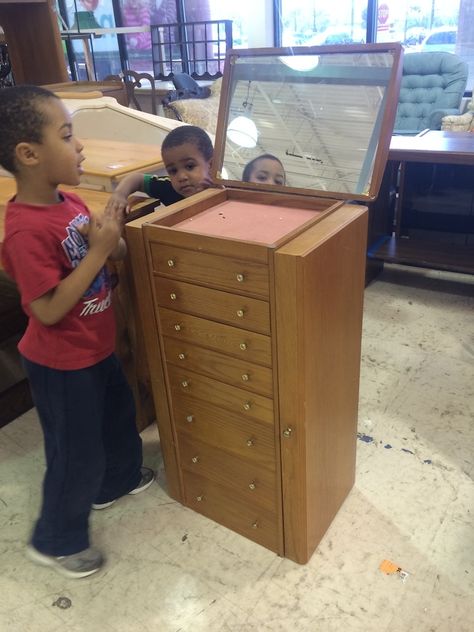 Get Organized: Repurpose an Old Jewelry Box into a DIY Craft Organizer Diy Craft Organizer, Jewelry Armoire Diy, Jewelry Armoire Makeover, Armoire Repurpose, Old Jewelry Box, Jewelry Cleaner Diy, Craft Organization Diy, Armoire Makeover, Diy Crafts Vintage