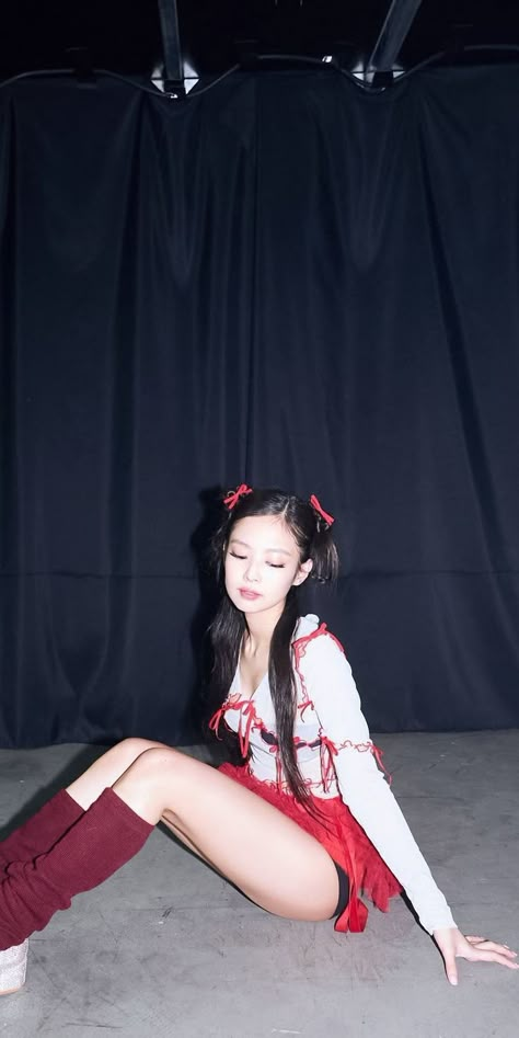 Jennie Blackpink Wallpaper, Blackpink Wallpaper Lockscreen, Jennie Red, Jennie Wallpaper, Miss Jennie Kim, Jennie Ruby Jane, Blackpink Wallpaper, Jennie Kim Blackpink, Smile Girl