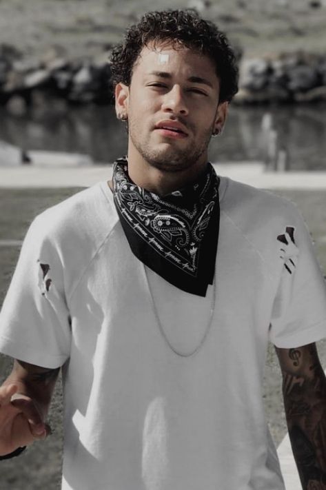 Neymar Style, Soccer Aesthetic, Football Neymar, Neymar Barcelona, Cristiano Ronaldo Style, Cristino Ronaldo, Neymar Football, Bra Hacks, Dad Baby