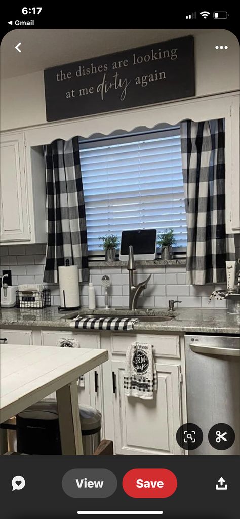 Townhouse Rental Decorating, Cow Print Home Decor Ideas, Kitchen Window Decor Over Sink Farmhouse, Farmhouse Trailer Remodel, Cute Kitchen Themes Ideas, Country House Decor Ideas, Buffalo Plaid Kitchen Ideas, Buffalo Check Kitchen Decorating Ideas, Kitchen Theme Ideas Apartment