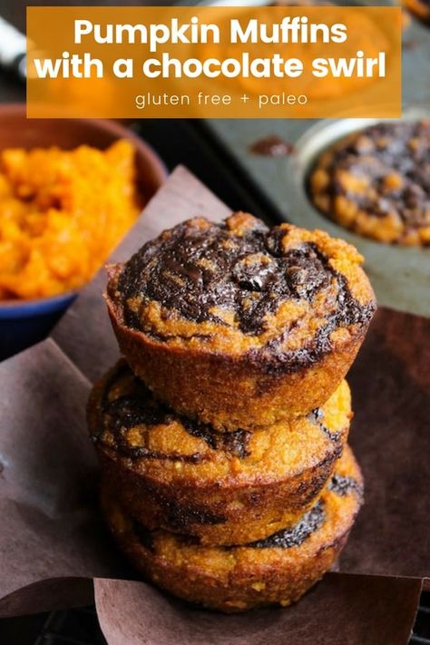 Paleo Pumpkin Muffins with a Chocolate Swirl Top - a simple, one bowl recipe perfect for the perfect fall treat | #GlutenFree + #GrainFree + #Paleo #Pumpkin #PumpkinRecipes #HealthyFall Paleo Muffin Recipes, Paleo Pumpkin Muffins, Paleo Muffins, Paleo Baking, Paleo Pumpkin, Paleo Sweets, Chocolate Swirl, Paleo Treats, Pumpkin Muffins