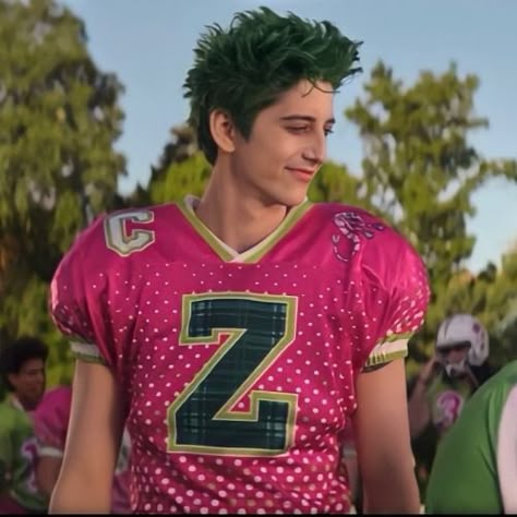 Milo From Zombies, Zed Necrodopolis Zombies 3, Milo Manheim Green Hair, Zed From Zombies, Milo Manheim Zombies, Zed Zombies, Zed Necrodopolis, Zombies Disney, Zombie Boy