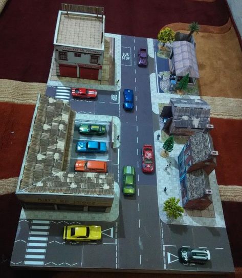 PAPERMAU: The Ephemeral Museum - Mini City Diorama Paper Model In 1/64 ScaleAssembled by Ilham Sasongko 1/64 Diorama, Hot Wheels Garage Diy, Diorama Paper, City Diorama, Toy Car Garage, Hot Wheels Garage, Mini City, Toy Garage, Model City