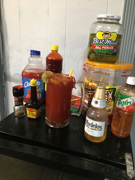 Chamoy Drinks, Spicy Mexican Candy, Mexican Drink Recipes, Michelada Recipe, Fun Drink Recipe, Special Drinks, Mexican Drinks, Girls Brunch, Mexican Candy