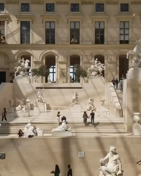 Paris France 🇫🇷 Travel | Hotels | Food | Tips on Instagram: "Stepping into a world of artistic wonders at the illustrious Louvre Museum.🏛️🤍  🏷️Tag someone who would love to visit the Louvre!🫶🏼  🎥:  1- @wanderwonders  2- @secrtthistory  3- @litaescudier  4- @simone_rocco  5- @shereenamber   📍The Louvre Museum, Paris, France 🇫🇷" Ishaan Khatter, Aesthetic Day, Ap Art History, Paris Louvre, The Louvre Museum, French Aesthetic, Room View, Paris Vibes, Aesthetics Wallpaper