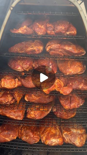 Trailblazer BBQ - Towable BBQs on Instagram: "@cookoutat15 putting @bbqlad_ 600 Streetmaster through its paces 🔥 lock&loaded 💨 
#bbqsmoker #smoker #smokergrill #bbq" Smoker Designs, Bbq Smoker Trailer, Smoker Trailer, Outdoor Catering, Bbq Smoker, Bbq Smokers, Food Trailer, Food Truck, Street Food