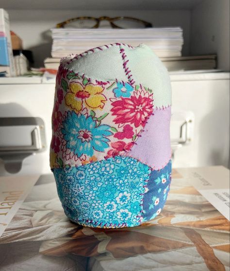 Learn how to make a fabric vase with me: https://www.heidiparkes.com/shop/fabric-vases-workshop Fabric Vase, Heidi Parkes, Make Your Own Fabric, Merry Christmas Eve, Stuff To Make, Fabric Samples, How To Make Your, Christmas Eve, Happy Holidays