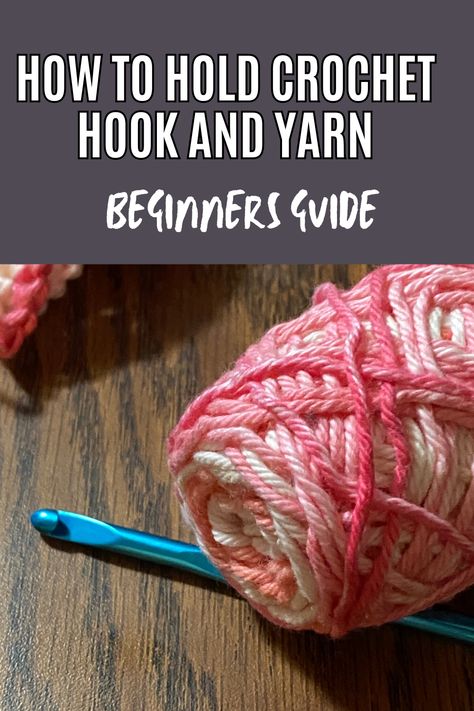 Discover the ultimate guide to how to hold crochet hook and yarn! Perfect for beginners, this comprehensive tutorial covers different grips and techniques to help you crochet comfortably and efficiently. Elevate your skills and create beautiful projects with ease! Hold Crochet Yarn, Crochet Hook And Yarn, First Crochet, Large Crochet Hooks, Crocheting Projects, Crochet Bee, Dk Weight Yarn, Bulky Yarn, Fine Yarn