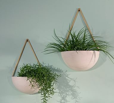 Here's An Easy and Affordable Way Brighten Up Your Bare Walls With Live Hanging Plants | TfDiaries By Megan Zietz Metal Wall Planters, Hanging Wall Planters, Plant Hanging, Indoor Home Decor, Wall Planters, Patio Planters, Home Decorating Ideas Living Room, Walled Garden, Moon Wall