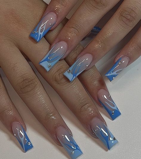 Cool Blue Acrylic Nails, Outgoing Nail Designs, Aquarius Acrylic Nails, Blue Gel X Nail Designs, Blue Inspo Nails, Cute Nails Acrylic Aesthetic, Square Nail Designs Blue, Grayish Blue Nails, Aquarius Nails Acrylic