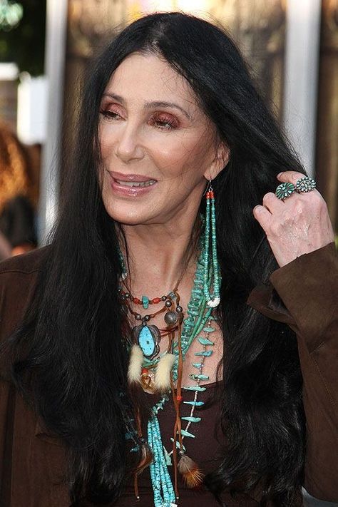 Cher Outfit, Cher Hair, Cher Costume, Cher And Sonny, Cher Outfits, Cher Bono, Cher Photos, Native American Earrings, Rustic Glam