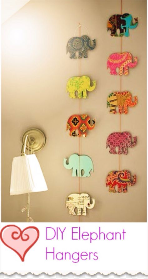 I don't know how you make the elephants (I think they are made out of wood) but you can just hand the elephants form a string and you just hang them in you room Diy Nursery Decor Girl, Perlengkapan Bayi Diy, Elephant Garland, Nursery Diy Projects, Elephant Decoration, Diy Dorm Decor, Elephant Wall Decor, Diy Nursery Decor, Easy Diy Room Decor