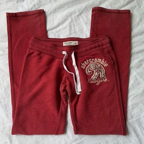 Vintage Sweat Pants, Cute Pants, Fits Clothes, Kehlani, 2000s Fashion Outfits, Swaggy Outfits, Sweat Pants, 2000s Fashion, Mode Inspiration