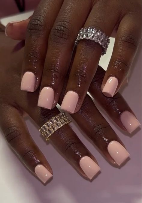 Cute Colors For Short Nails, One Color Nails Short, Sharp Square Acrylic Nails Short, Girly Acrylic Nails Short Square, Short Nails No Design, 2 Nail Color Ideas, Grey Nails Ideas Short, Old Hollywood Glamour Nails, Regular Nails Ideas