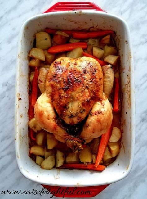 Oven Roasted Chicken With Potatoes And Carrots, Small Roast Chicken Recipes, Whole Chicken In The Oven With Potatoes, Roast Chicken With Potatoes And Carrots, Whole Chicken With Potatoes And Carrots, Small Whole Chicken Recipes Ovens, Small Whole Chicken Recipes, Small Chicken Recipe Whole, Chicken Christmas Dinner