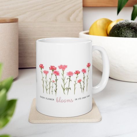 Minimalist Floral Mug Inspiring Flowers Bloom Quote Mug - Etsy Minimalistic Mug Design, Minimalist Art Mug, Quotes About Flowers Blooming, Flower Engraved Mug, Mug With Flowers, Minimalist Mug, Bloom Quotes, Cute Floral Mugs, Floral Mug